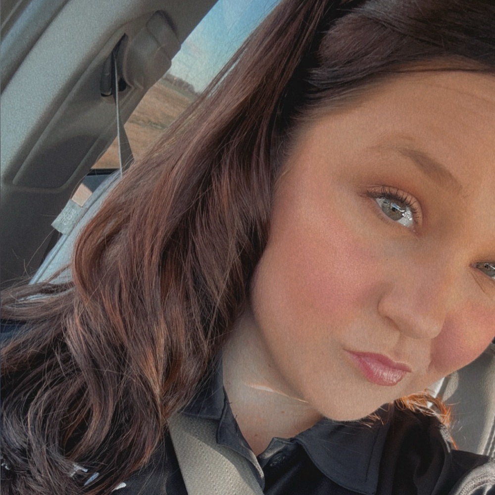 Meet your Posher, Jessica